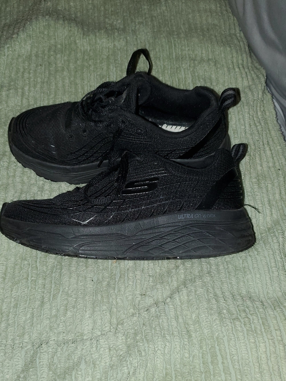 Skechers Black All-Over Lace-Up Slip Resistant Work Sneakers With Thick Sole